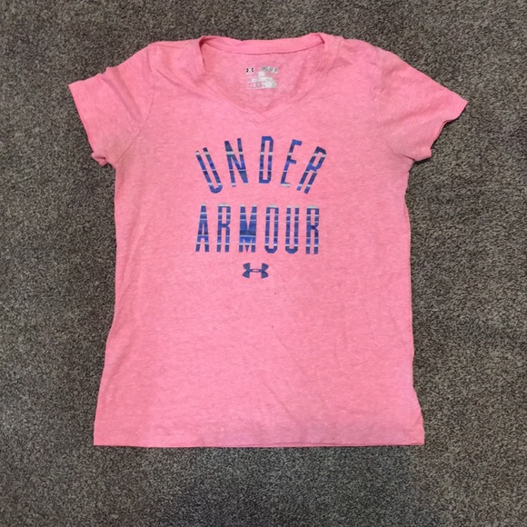 Kids pink under armour vneck tshirt - Picture 1 of 3